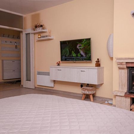 Studio 6,Smolyan Lakes Luaran gambar