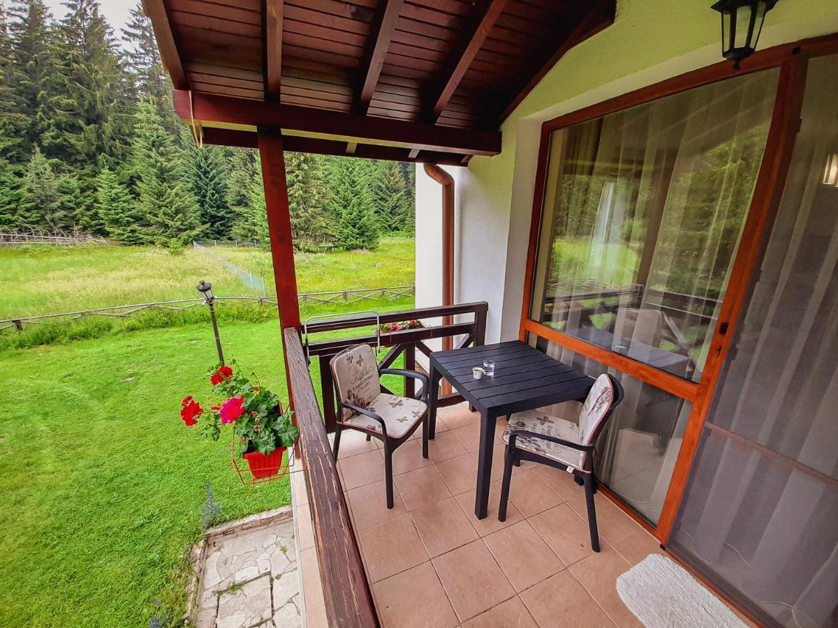 Studio 6,Smolyan Lakes Luaran gambar