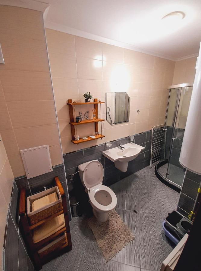 Studio 6,Smolyan Lakes Luaran gambar
