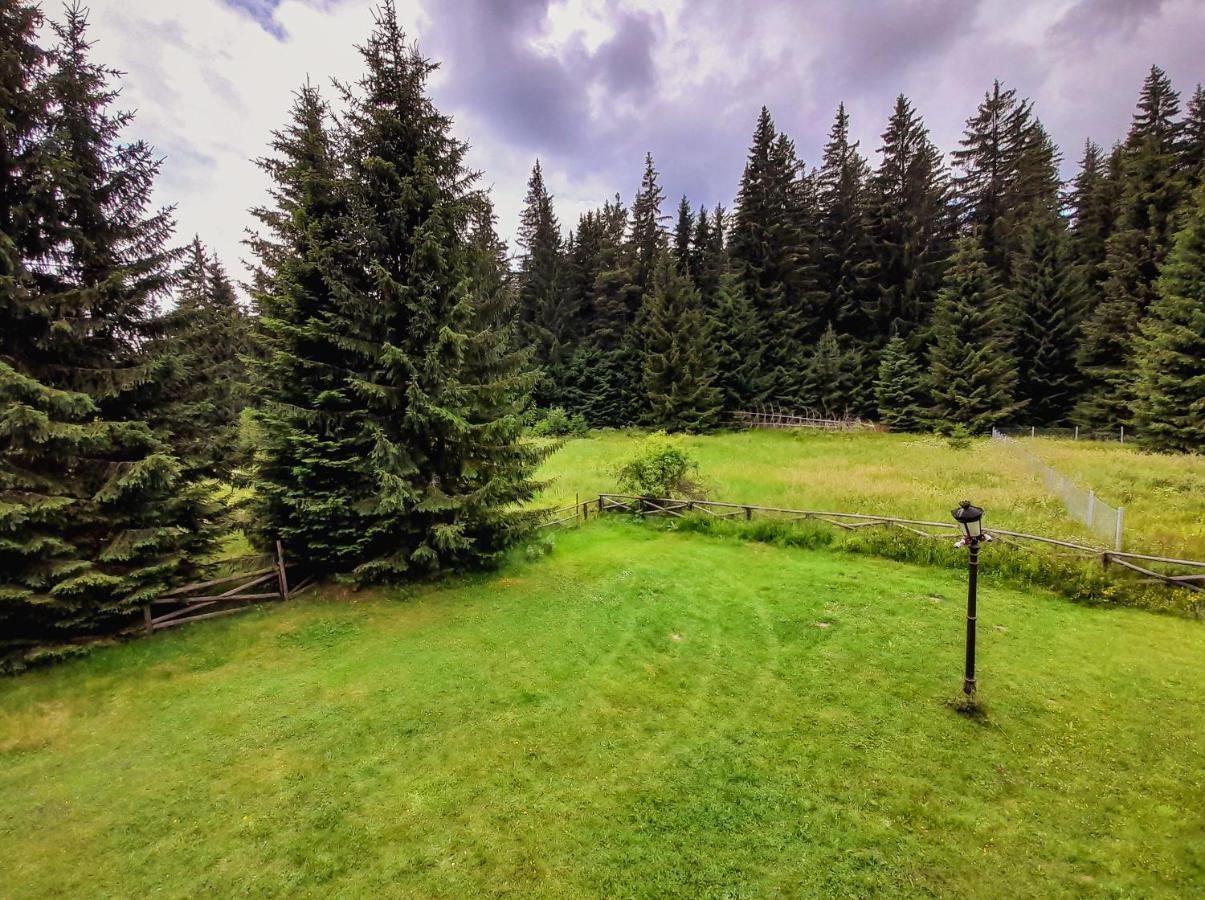 Studio 6,Smolyan Lakes Luaran gambar